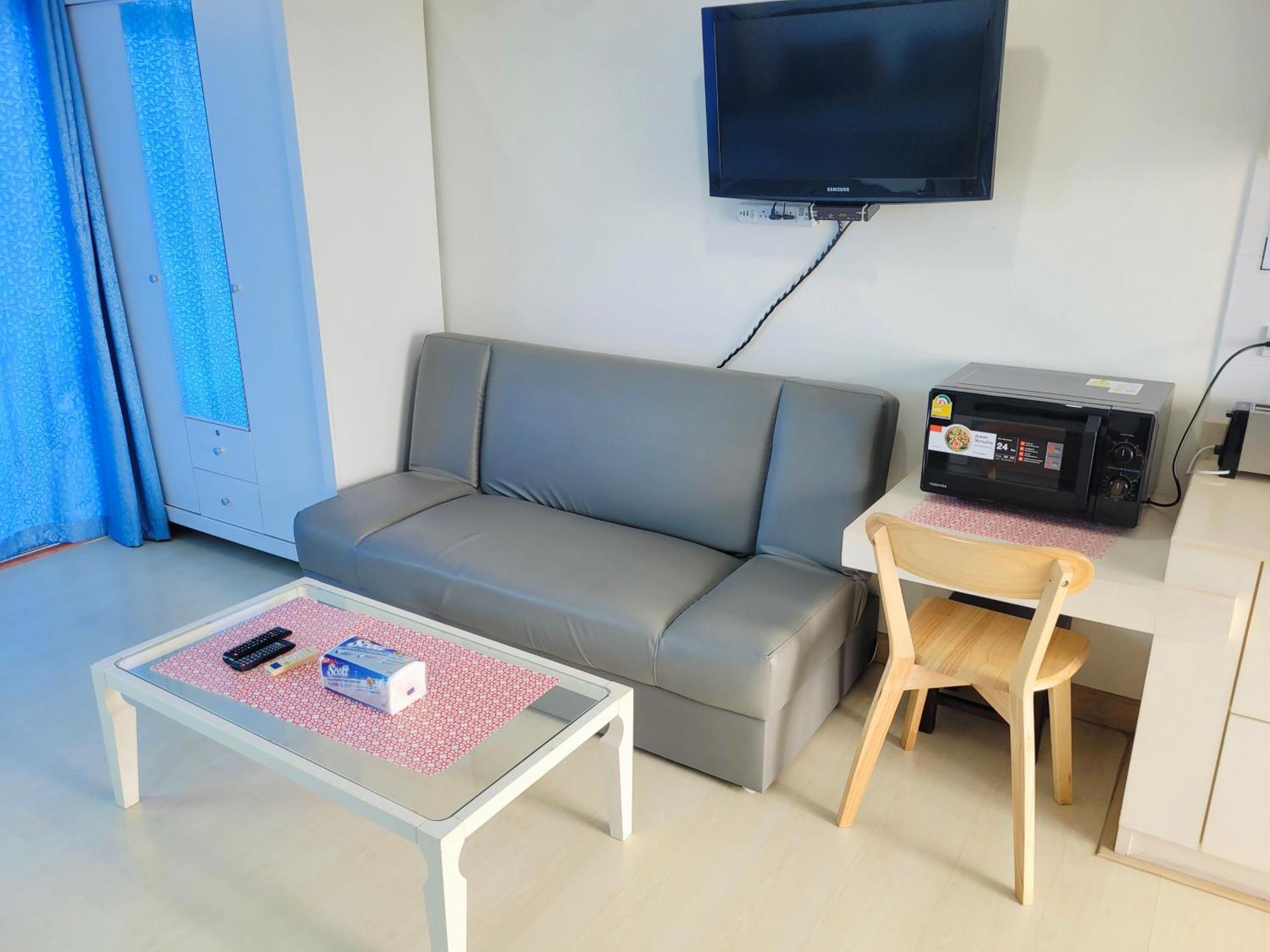 Apartment The Bangsaen 327-50 *